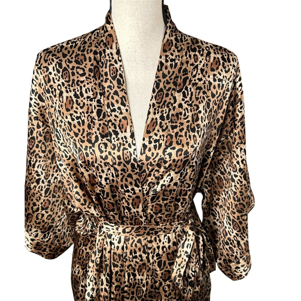 VICTORIA'S SECRET CHEETAH jungle robe sexy short gown smoking lounge Cost M - Picture 2 of 9